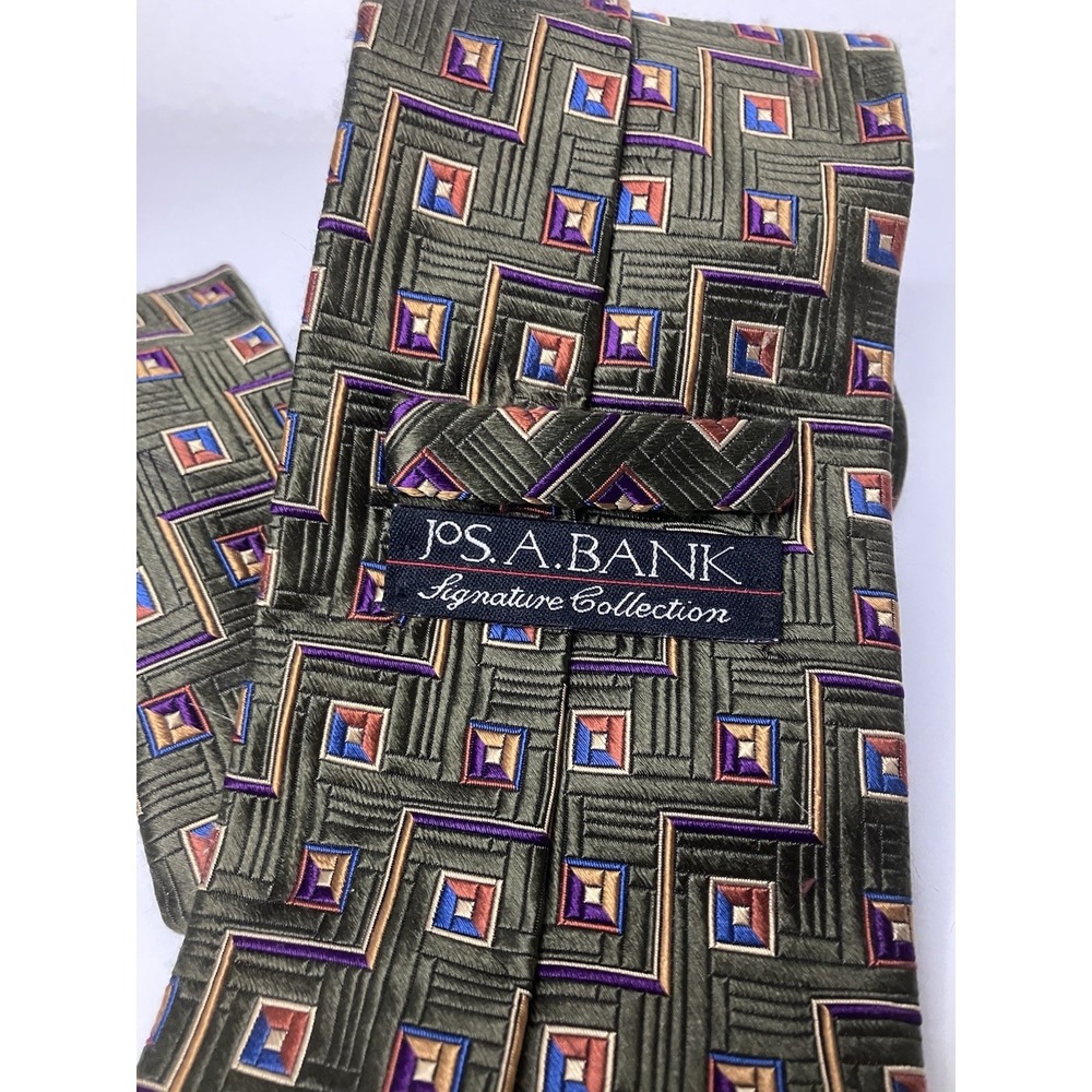 Jos A Bank Signature Collection Tie Olive Green Geometric Pattern Hand-sewn USA - Picture 5 of 5